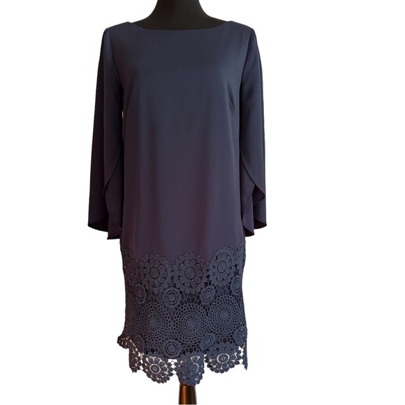 Tahari Navy Blue Shift Dress With A Lace Flower Hem & Split Bell Sleeve Size 4 - Picture 1 of 11